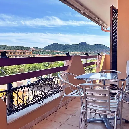 Near The Center - A Combination Of Relaxation And Unique Views Apartament Villasimius