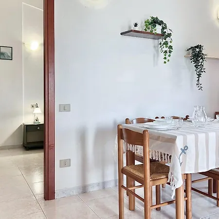 Near The Center - A Combination Of Relaxation And Unique Views Apartament Villasimius