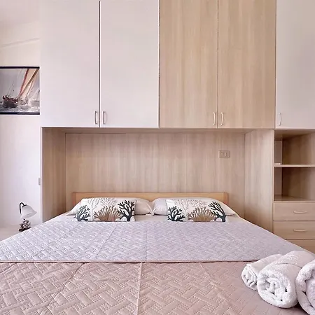 Near The Center - A Combination Of Relaxation And Unique Views *
